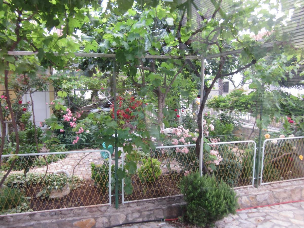 Gaestehaus Mimesis Vodice Buitenkant foto